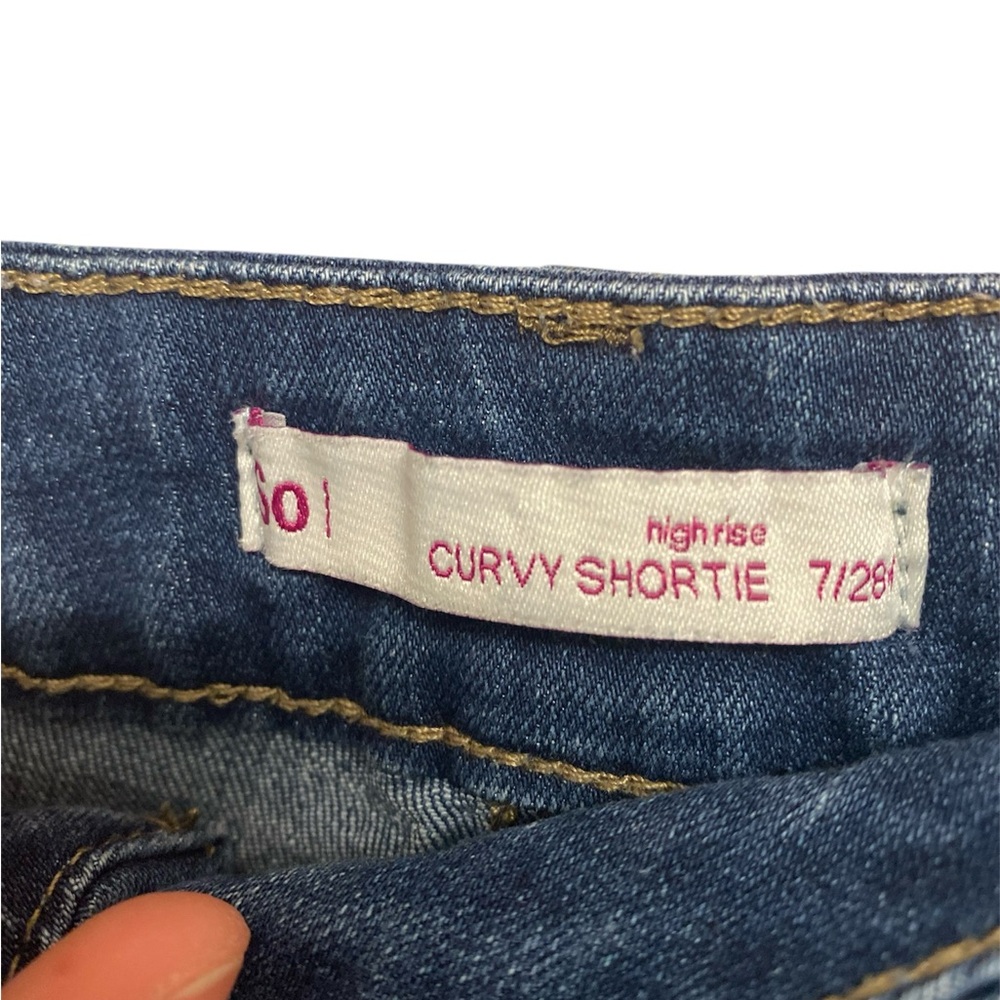 SO Curvy High-Rise Denim Shorts | Size 7 / 28 - Picture 4 of 4